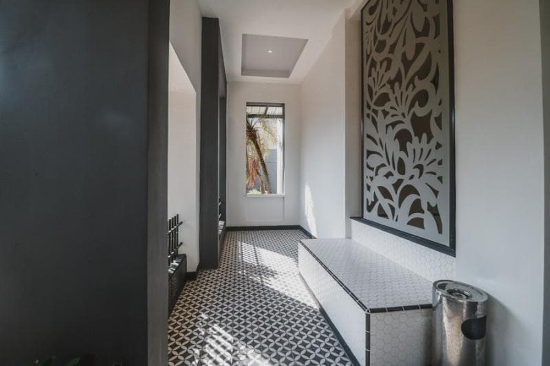 Reddoorz Plus Near Mall Slipi Jaya 4