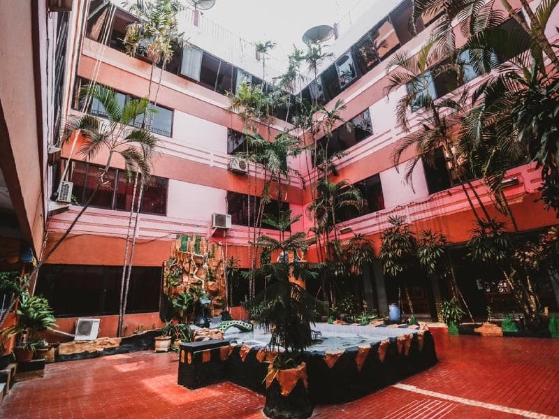 Reddoorz Plus Near Senen 2 3