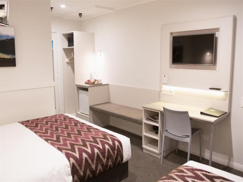Wanaka Hotel 4