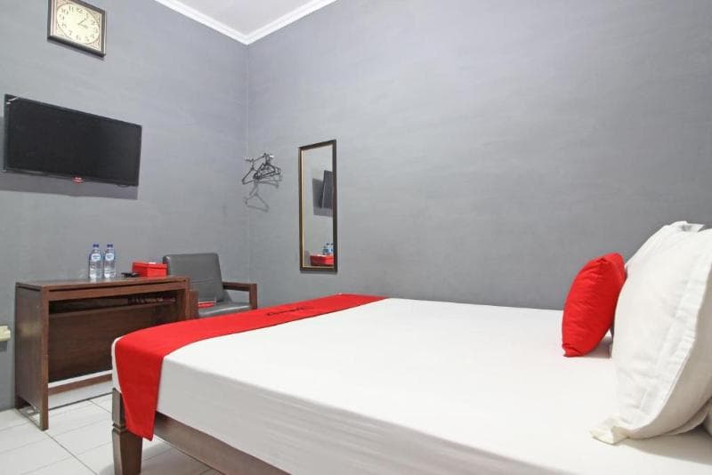 Reddoorz Near Terminal Condong Catur 3