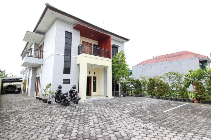 Reddoorz Near Rumah Sakit Condong Catur 2