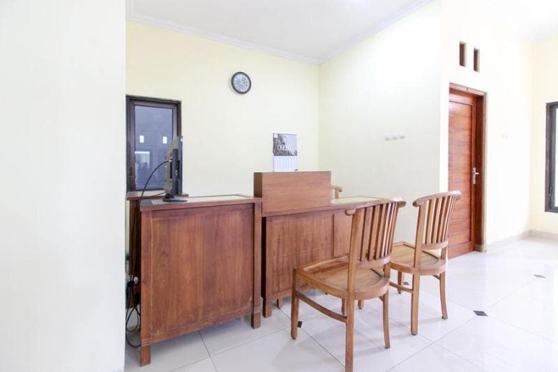 Reddoorz Near Rumah Sakit Condong Catur 3