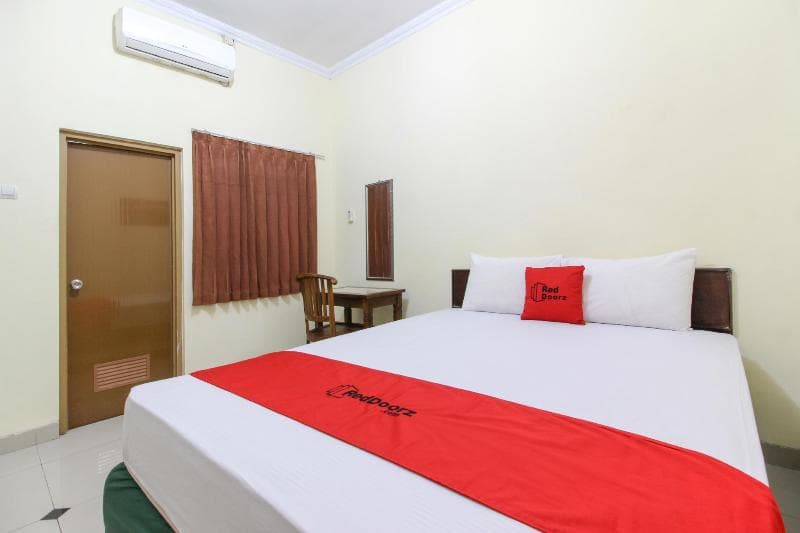 Reddoorz Near Rumah Sakit Condong Catur photo 1
