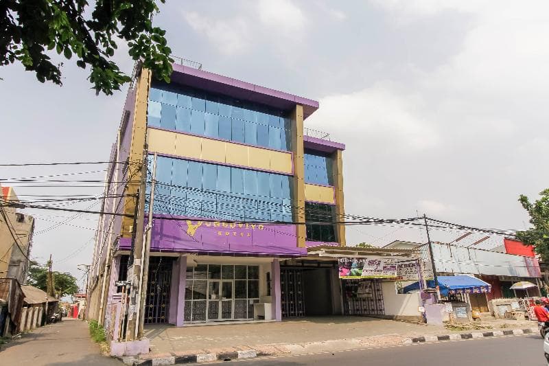 Reddoorz Plus Near Stasiun Bekasi 2