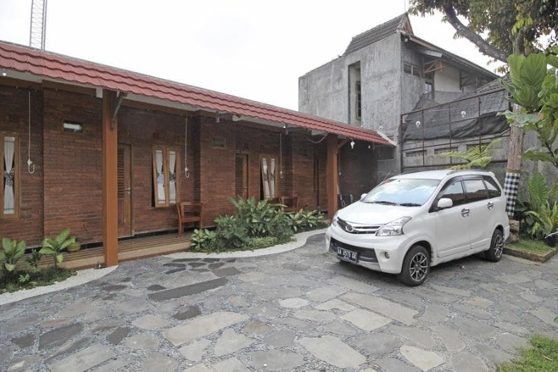 Reddoorz Syariah Near Akmil Magelang main