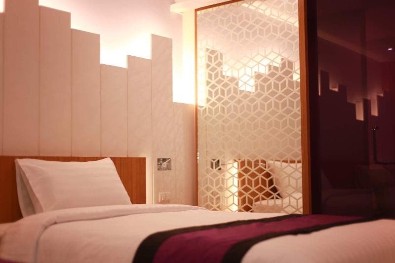 The Whisper Hotel 3