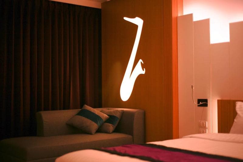 The Whisper Hotel 5