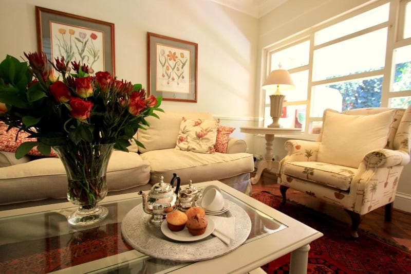 Melrose Place Guest Lodge 2