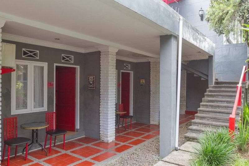 Reddoorz Plus @ Otista Garut 5