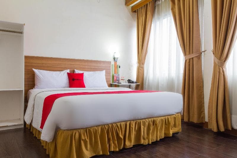 Reddoorz Plus @ Surapati 2 photo 1