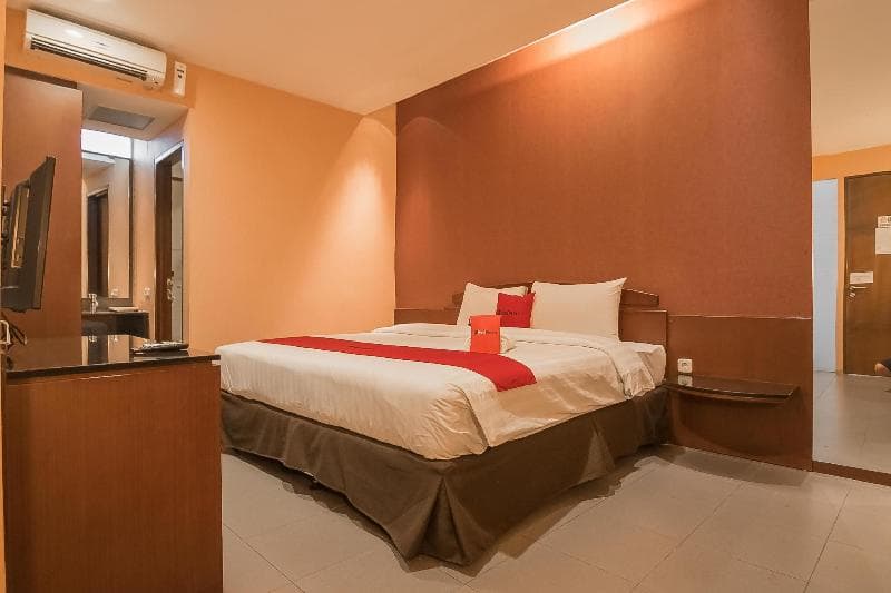 RedDoorz Plus @ Cipaganti Street 3 photo 1