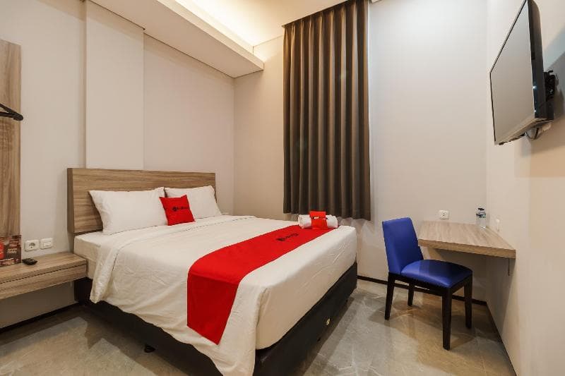 Reddoorz Plus Near Senayan City main