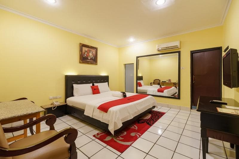 Reddoorz Plus Near Ancol 4