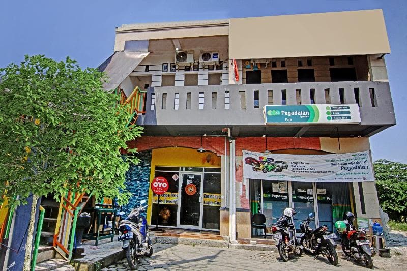 Oyo 90358 Poris Residence main