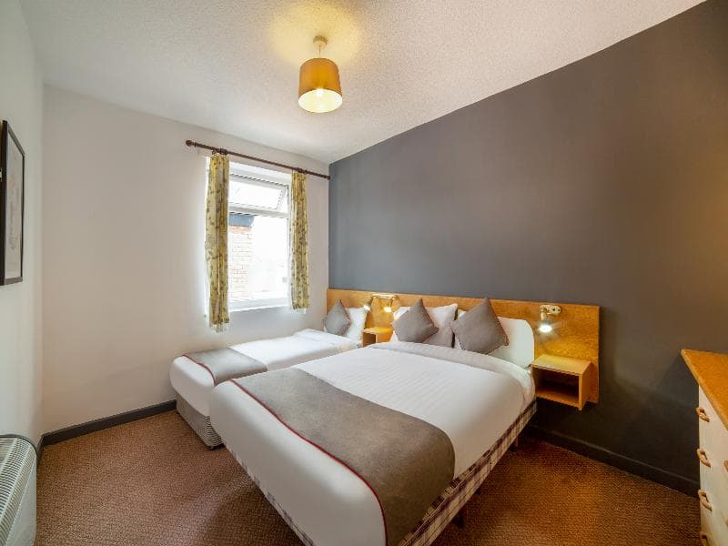 Alumhurst Hotel 3