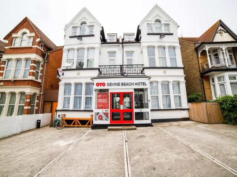 Oyo Devine Beach Hotel, Westcliff Southend-On-Sea photo 1