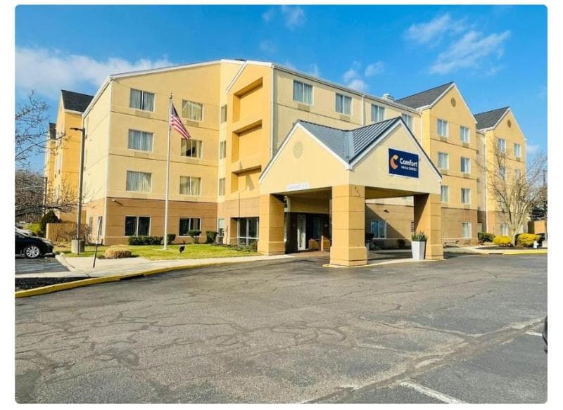 Comfort Inn & Suites Mt. Laurel-Philadelphia 1