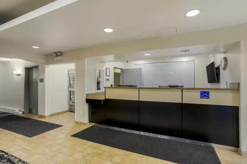 Comfort Inn & Suites Mt. Laurel-Philadelphia 4