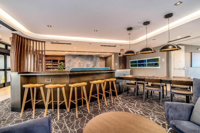 Springhill Suites Oakland Airport 5