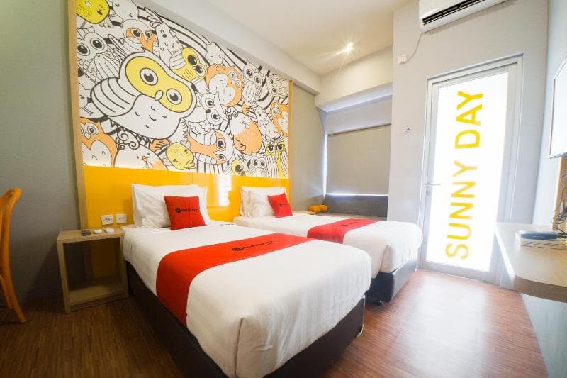 Reddoorz Apartment Near Bundaran Satelit Surabaya main