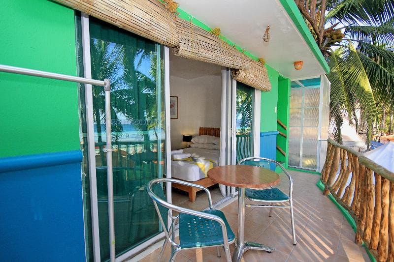 Bluewaves Beach House 4