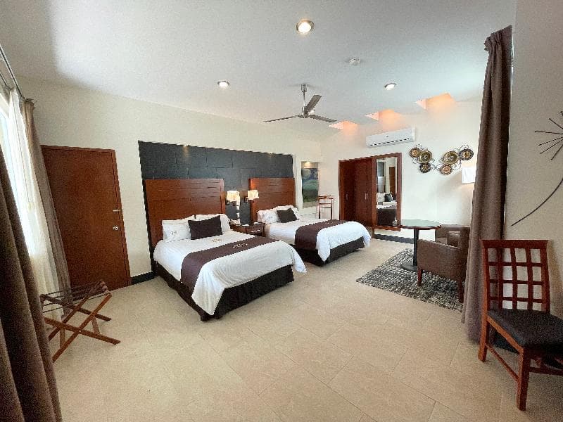 Hotel Ecce Inn photo 1