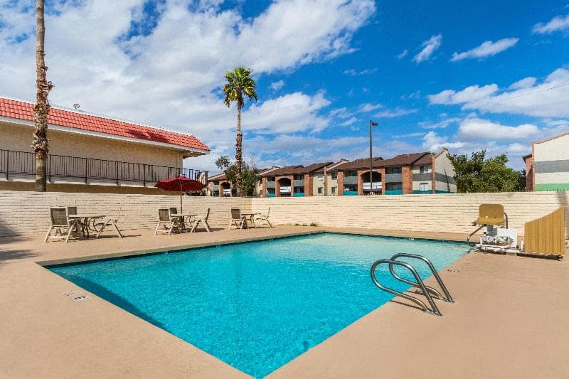 Red Roof Inn Phoenix - Midtown 4