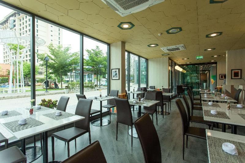 Best Western Prime Square Hotel photo 1