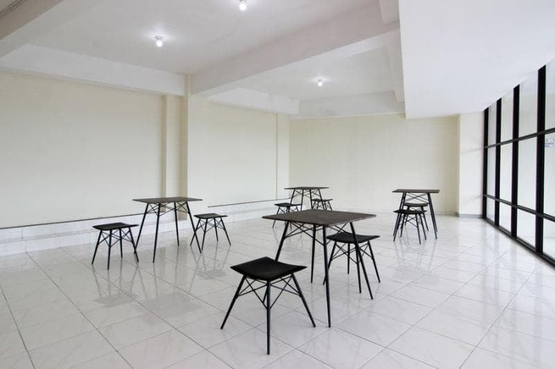 Reddoorz Near Malioboro Mall 2 5