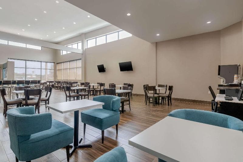 Mainstay Suites Bricktown 3