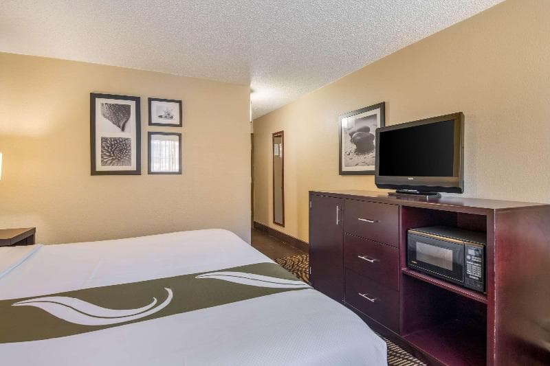 Quality Inn 2
