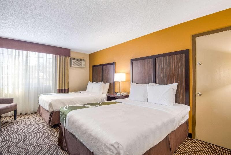 Quality Inn 5