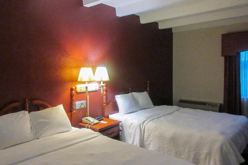 Rodeway Inn Zanesville Oh photo 1