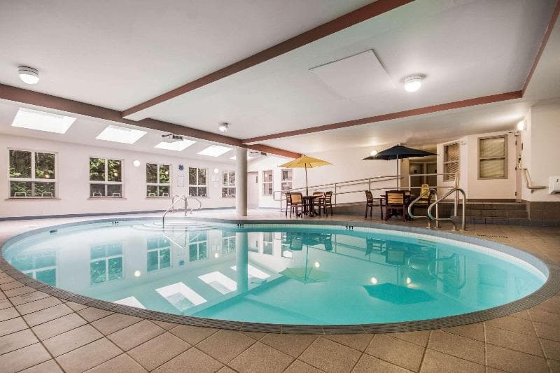 Quality Hotel & Conference Centre 4