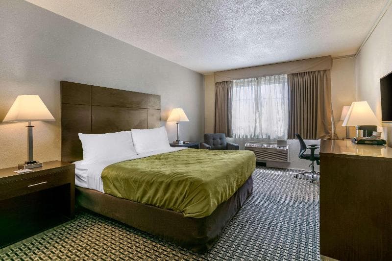 Quality Inn Rawlins I-80 main