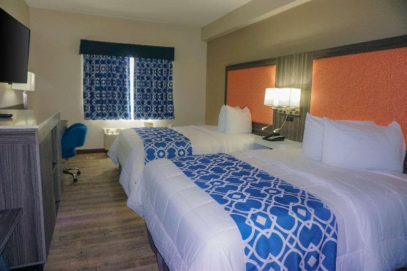 The Waves Hotel, Ascend Hotel Collection 2
