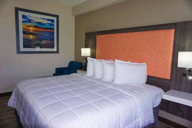 The Waves Hotel, Ascend Hotel Collection 5