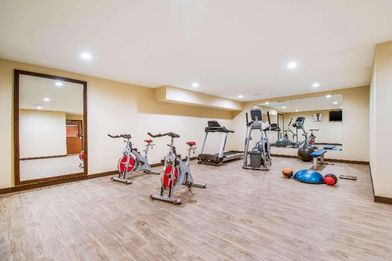 Comfort Inn & Suites Harrisburg-Hershey West 2