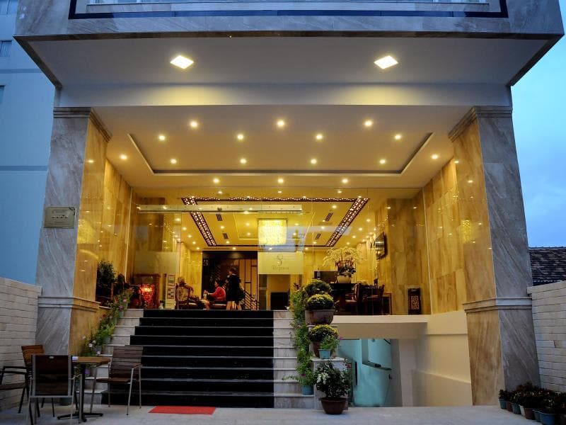 Begonia Nha Trang Hotel 4
