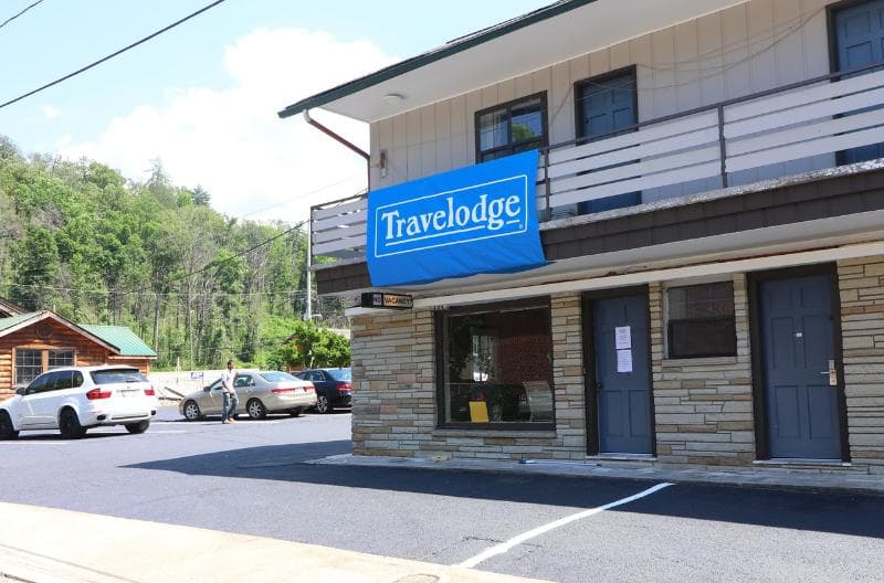 Travelodge By Wyndham Downtown Gatlinburg 3
