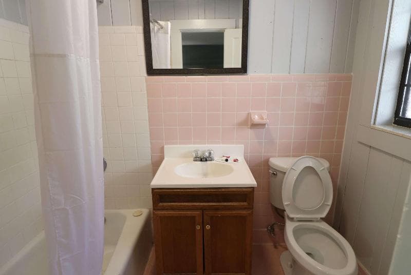 Travelodge By Wyndham Downtown Gatlinburg 2