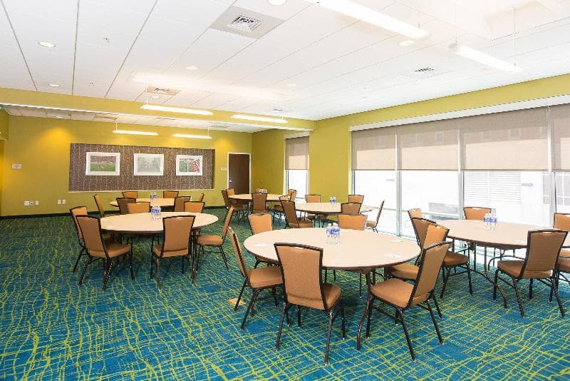 Springhill Suites Bloomington 4
