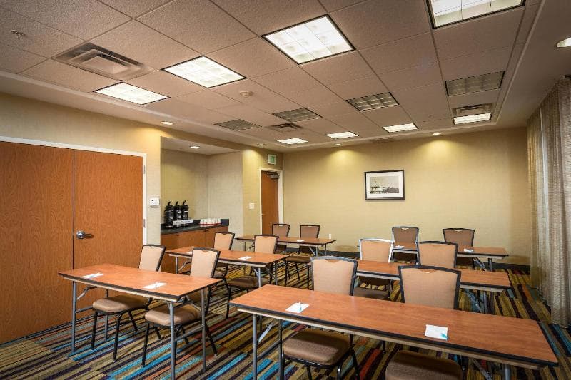 Fairfield Inn & Suites Augusta 1