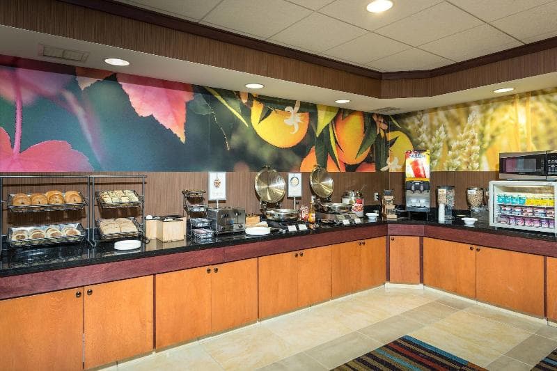 Fairfield Inn & Suites Augusta 3
