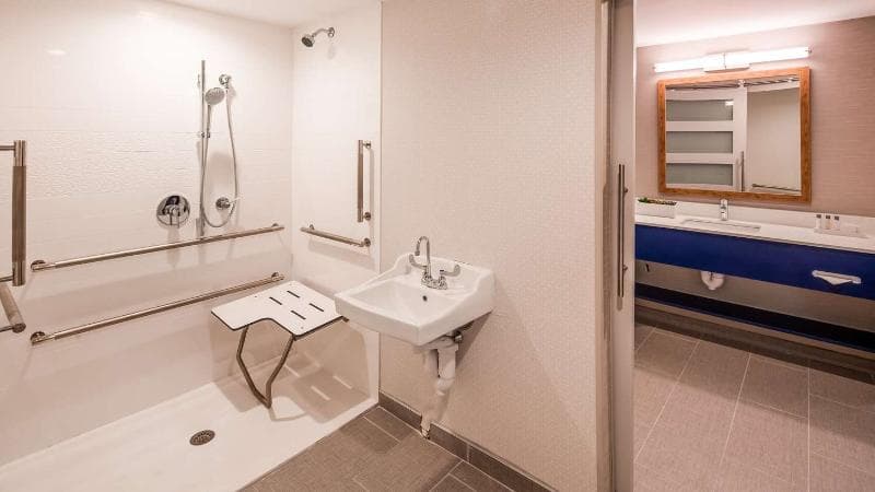 Aiden by Best Western @ Cape Point 5