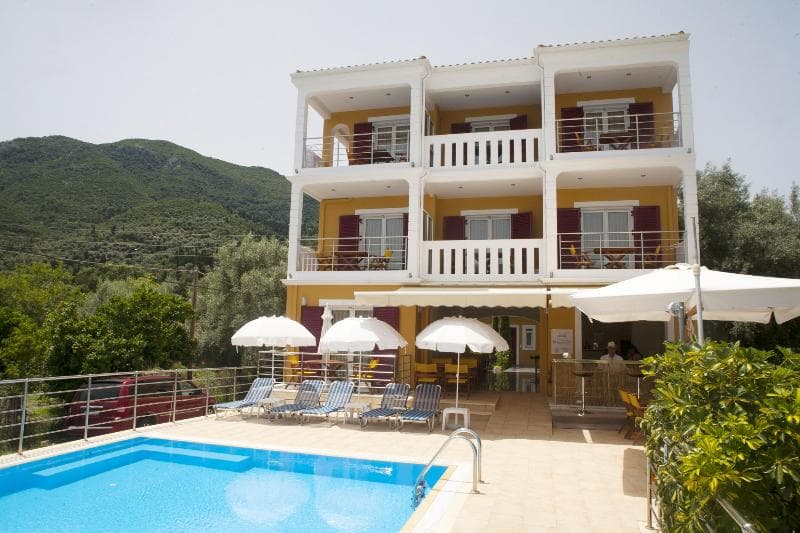 Summertime Inn 4
