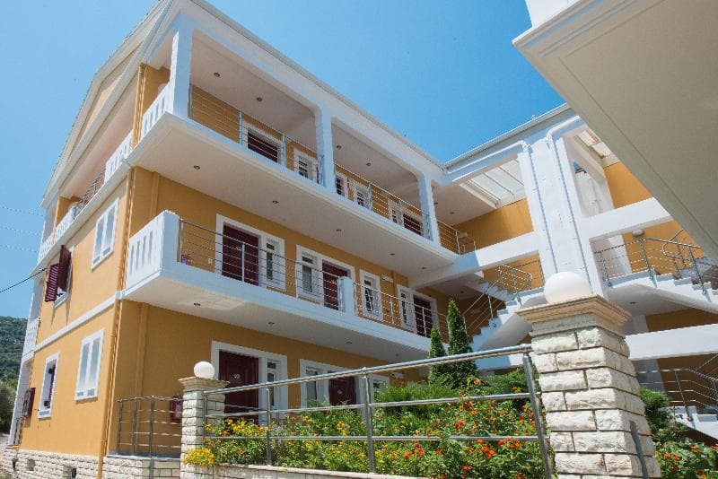 Summertime Inn 5