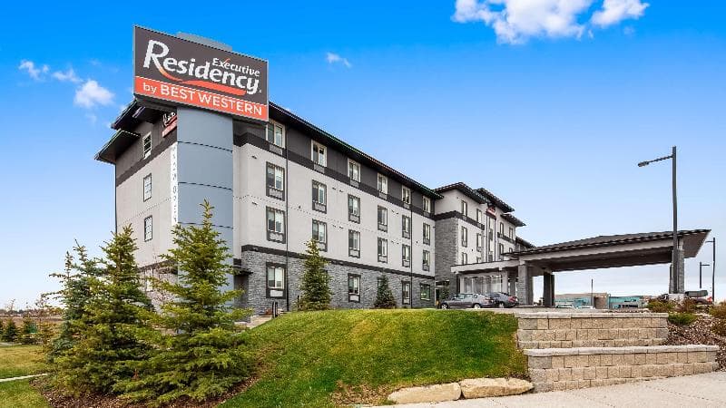 Executive Residency by Best Western Calgary City View North 1