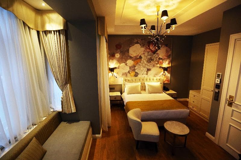 Royal Tophane Hotel main