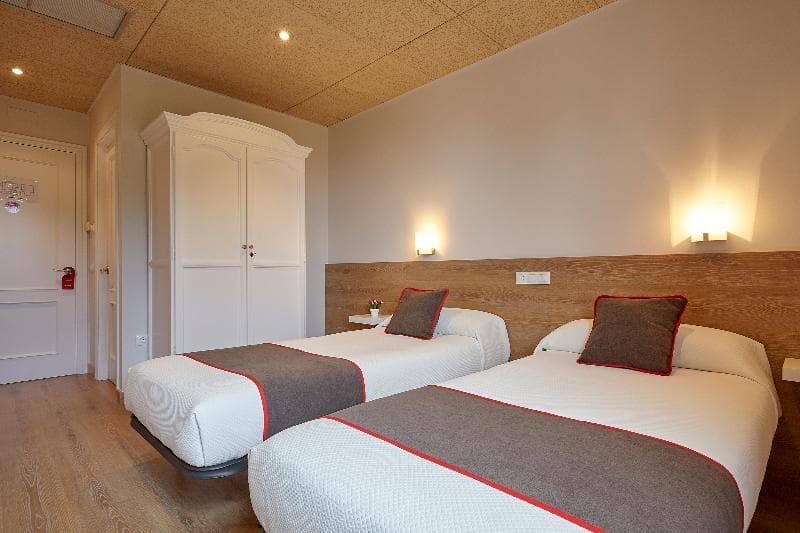 OYO Hostal Nobadis 5